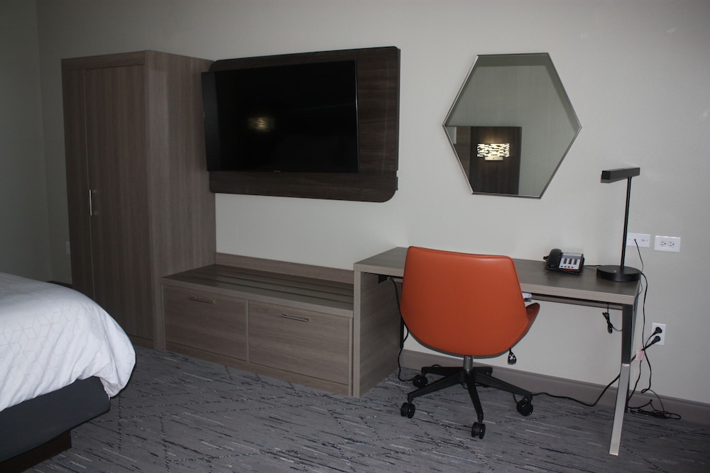 Holiday Inn Express Hotel & Suites Shamrock North by IHG - photo 24
