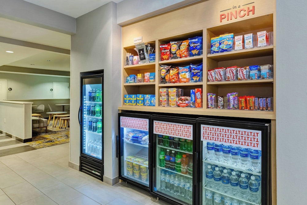 TownePlace Suites by Marriott Nashville Airport - photo 29