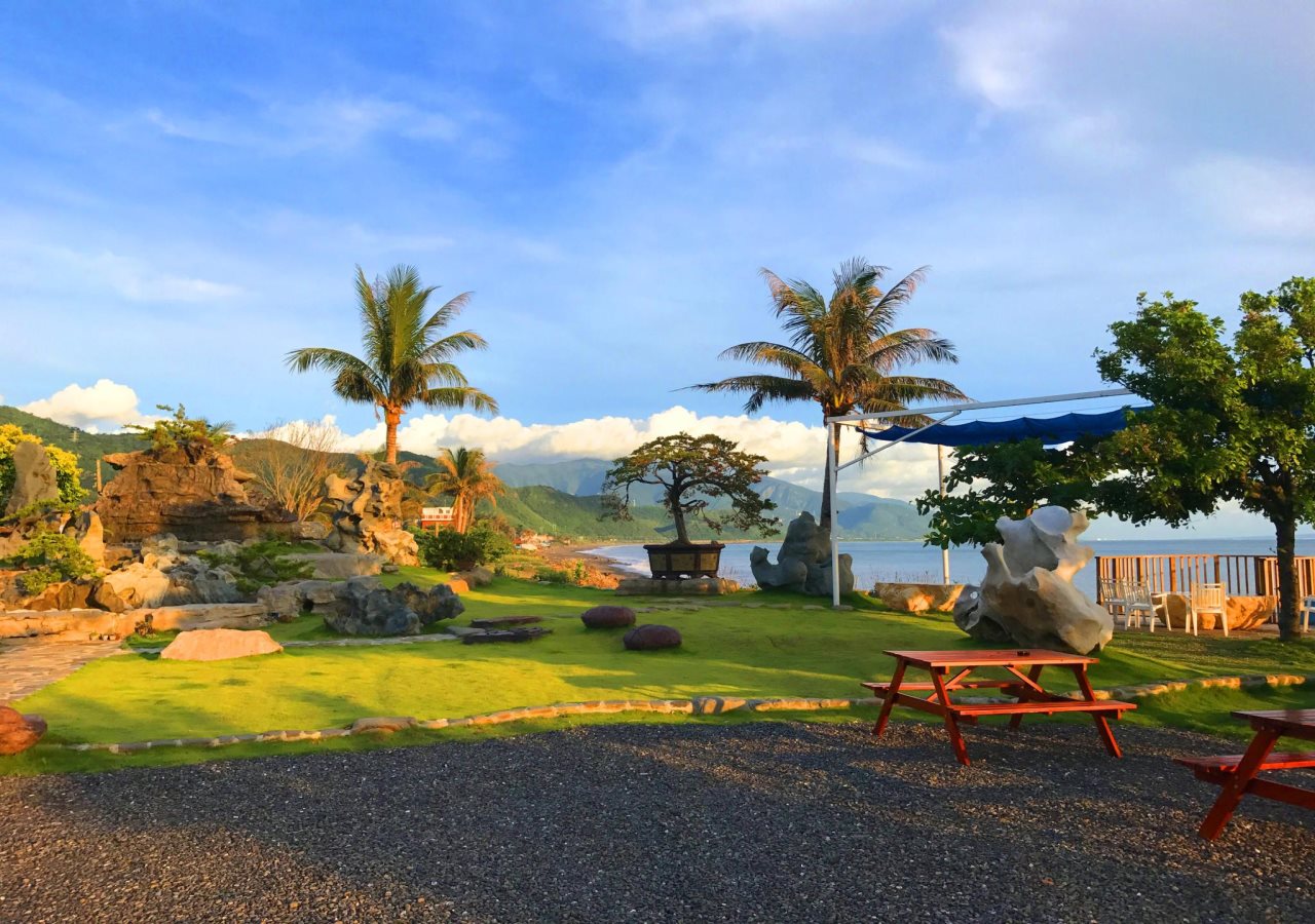 Tiny Greece - carbon neutral hotel in Hengchun