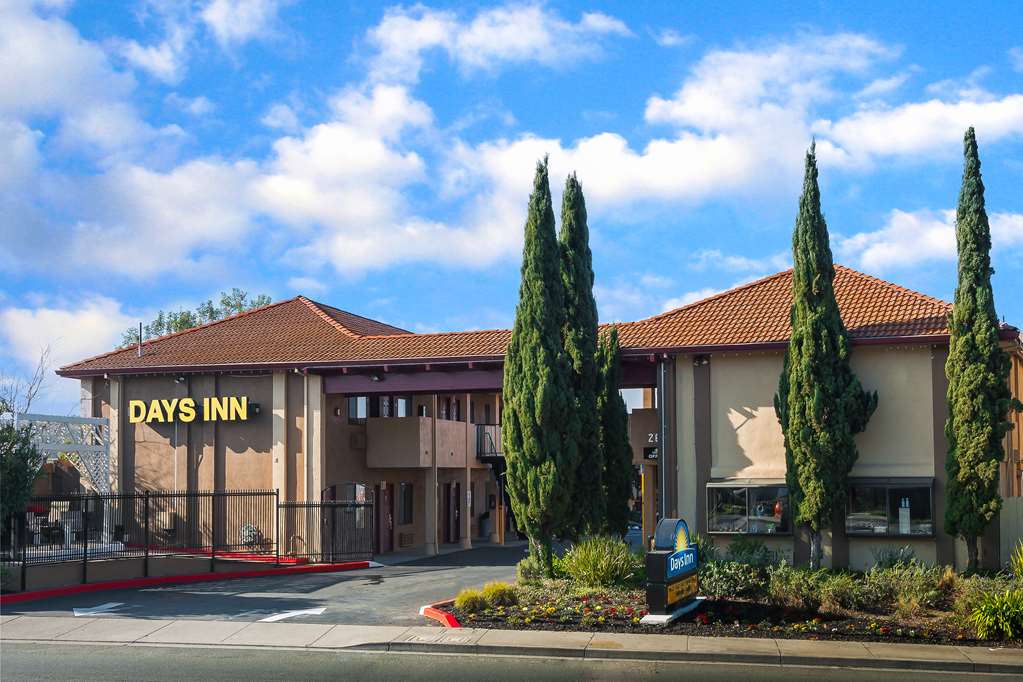 Days Inn by Wyndham Pinole Berkeley in Pinole, United States