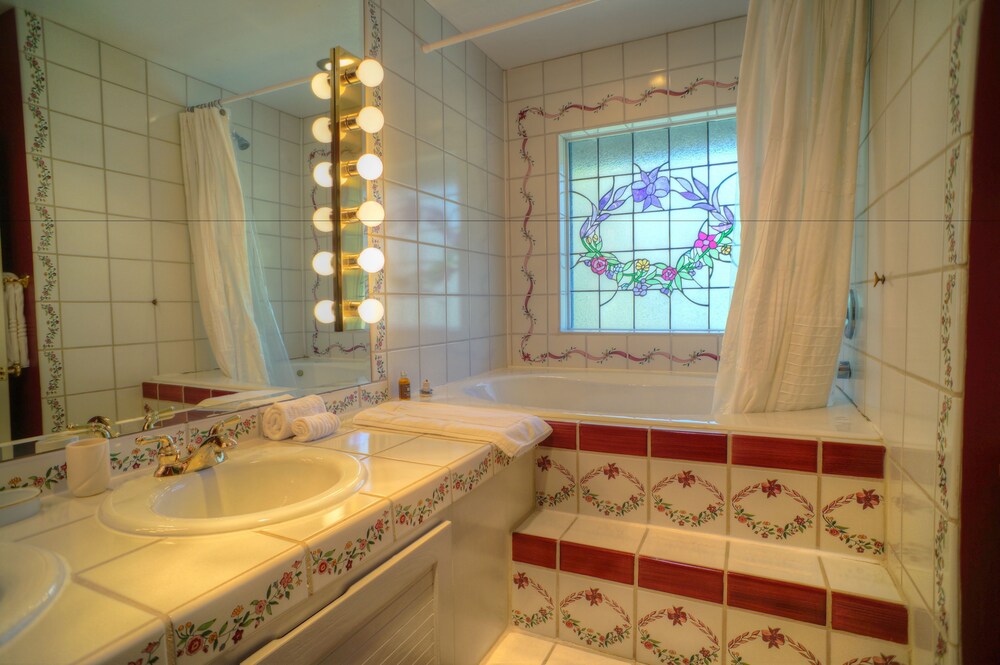 Abode On Queen Esther - photo 22