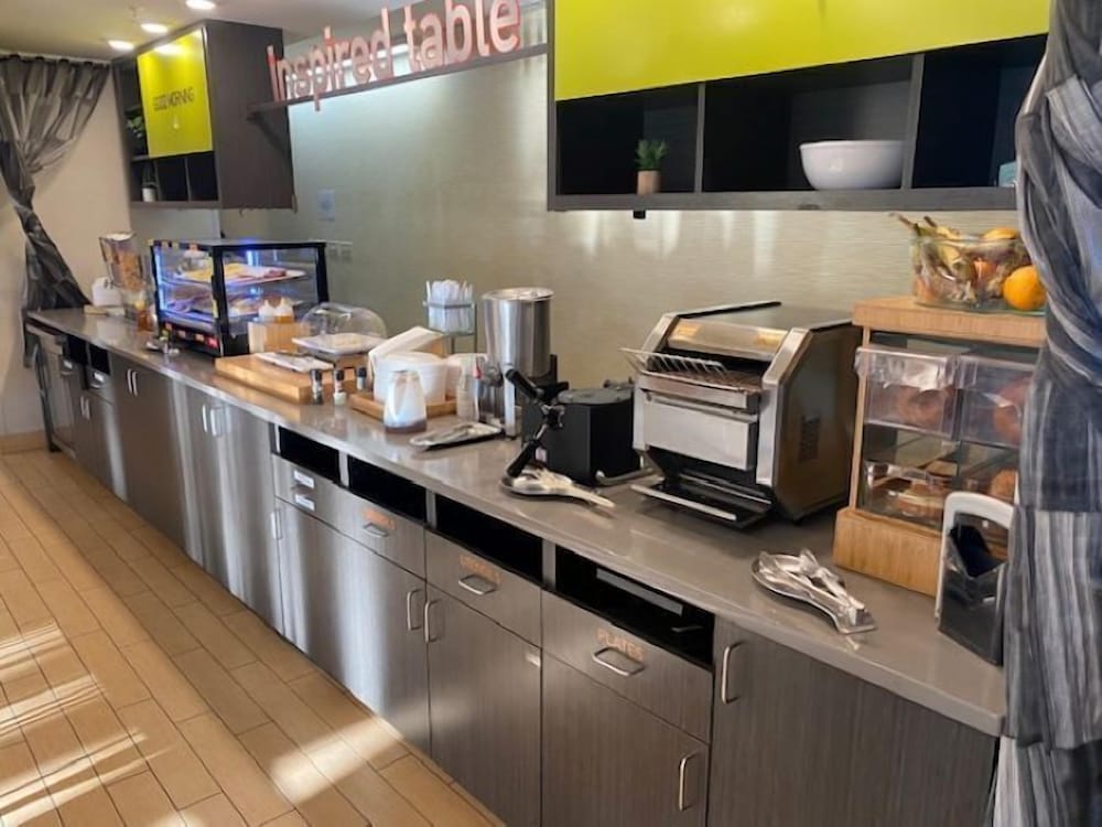 Home2 Suites by Hilton Roanoke VA - photo 34