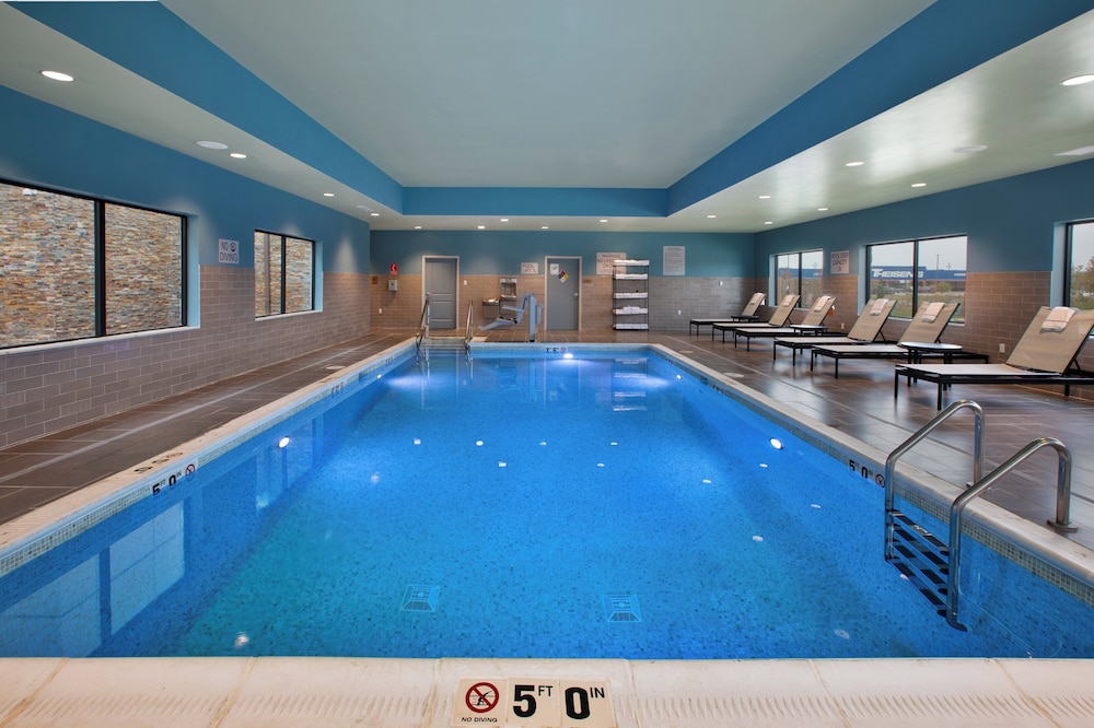 Staybridge Suites Ames - photo 25