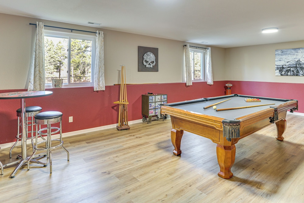 2 Mi to Main St Sturgis Spacious Group Getaway in Sturgis, United States