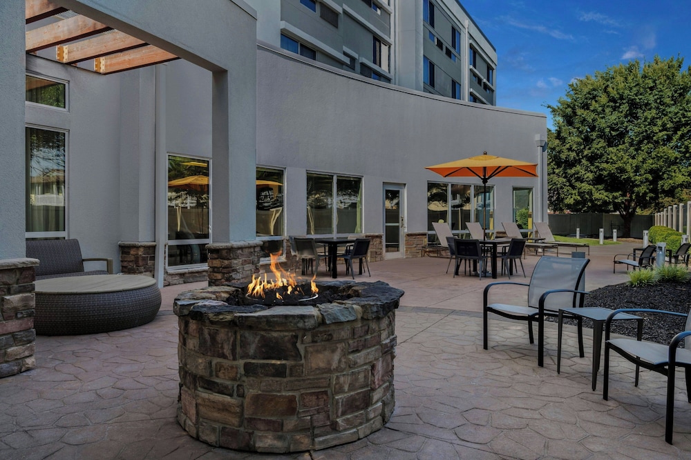 Courtyard by Marriott Evansville East - photo 20