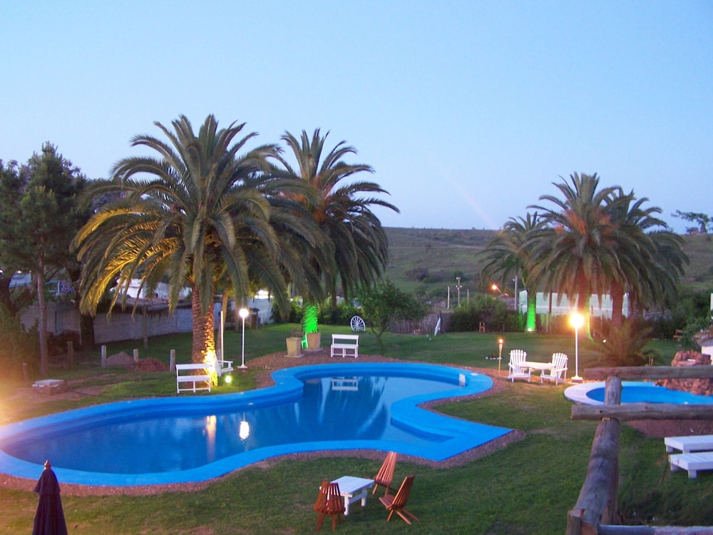Hotel Artigas — Minas De Corrales