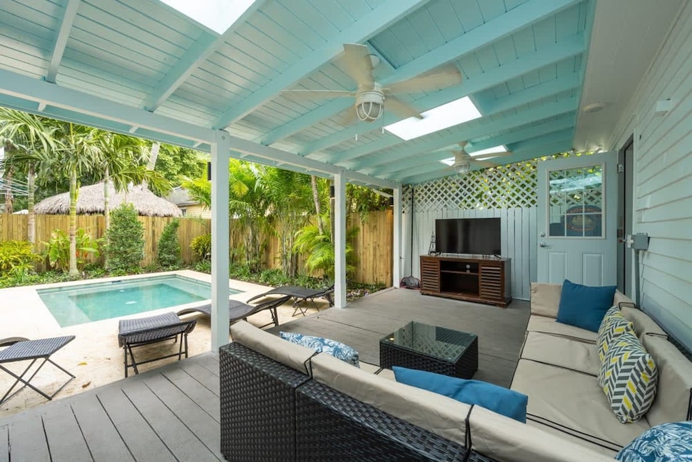 Southern Palms - photo 4