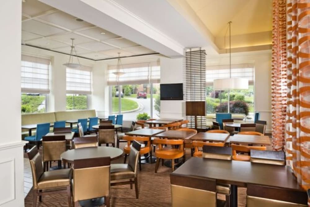 Hilton Garden Inn Baltimore White Marsh - photo 33