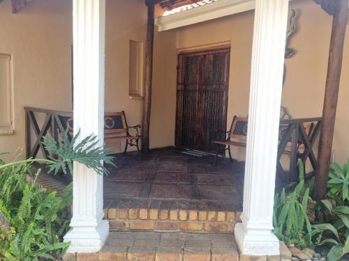 Bosveld Kuier Hoofhuis in Bela Bela, South Africa