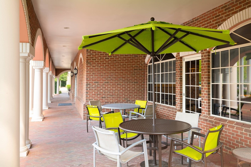 Springhill Suites by Marriott Williamsburg - photo 31