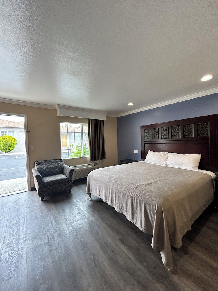 Hyland Motel - photo 5