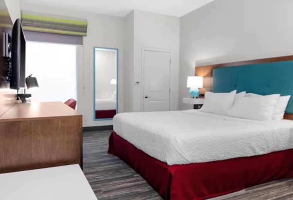 Hampton Inn by Hilton Concord Bow - photo 9