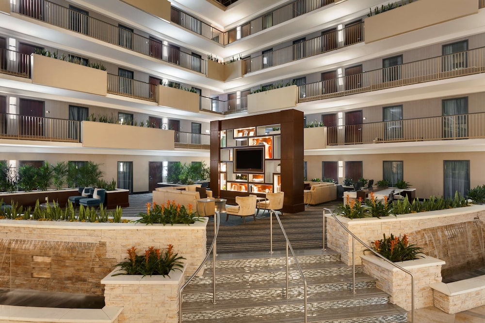 Embassy Suites by Hilton Atlanta Airport - photo 5