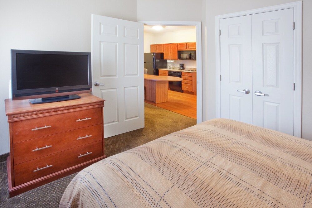 Candlewood Suites Augusta by IHG - photo 16