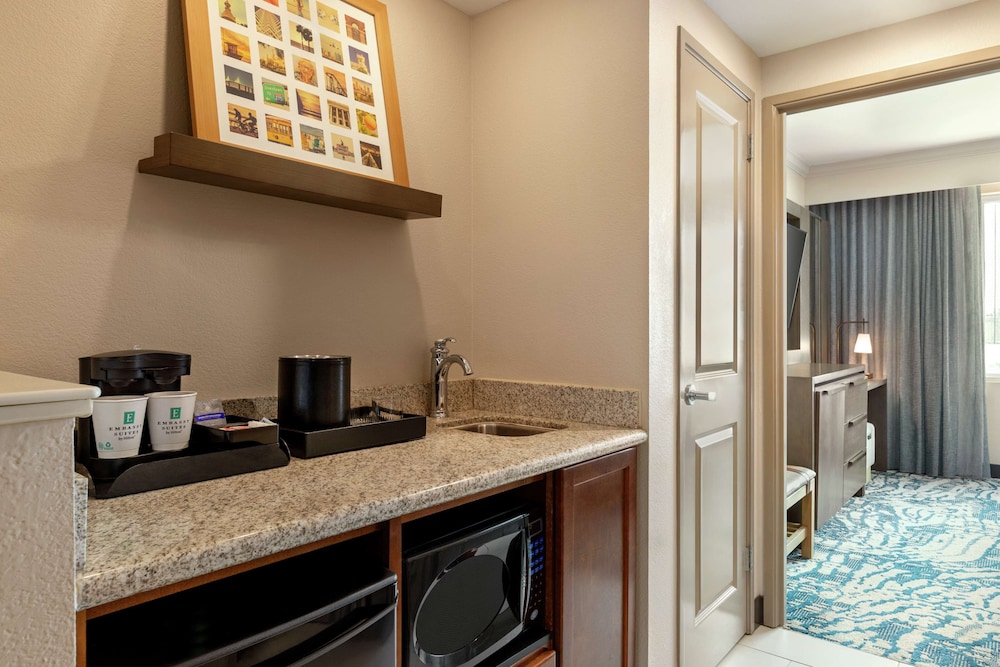 Embassy Suites by Hilton Tampa Downtown Convention Center - photo 15
