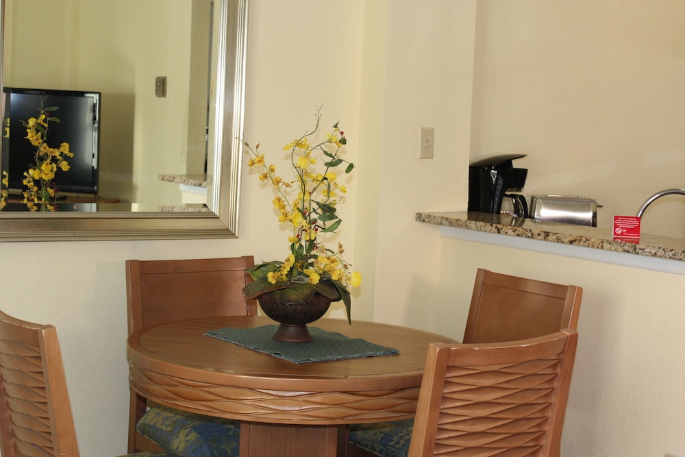 Blue Tree Resort at Lake Buena Vista - photo 17