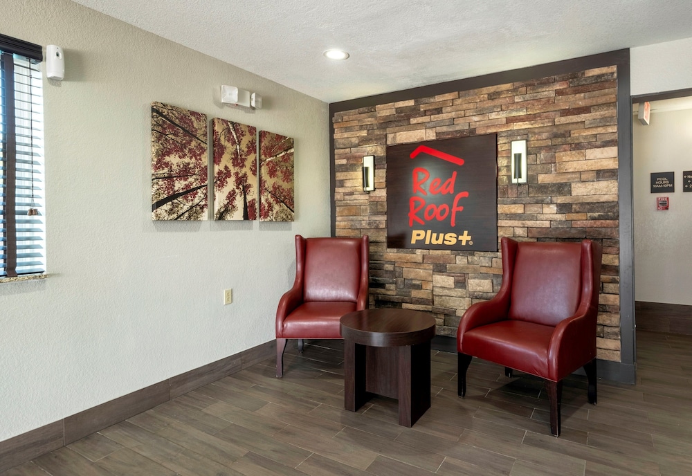 Red Roof Inn PLUS Huntsville - photo 8