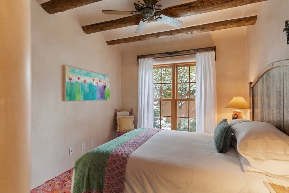 La Joya Spacious and Historic Downtown Jewel - photo 12