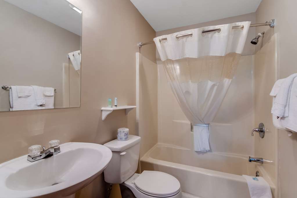 Americas Best Value Inn Torrington CT - photo 24