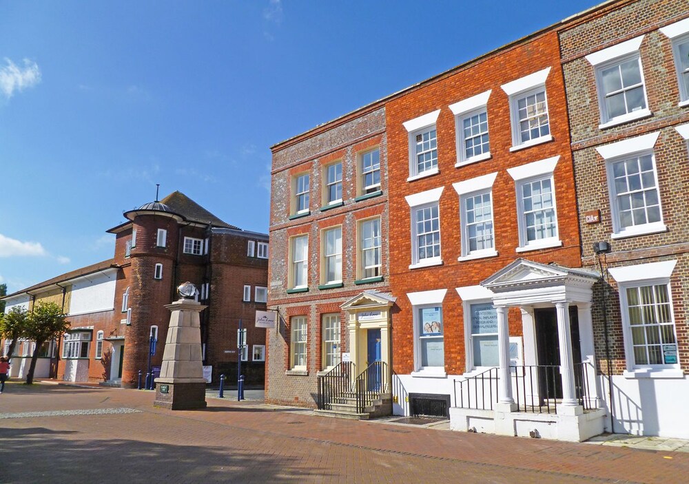 The Georgian Apartment — 4-Star Luxury Hotel in Gosport, United Kingdom