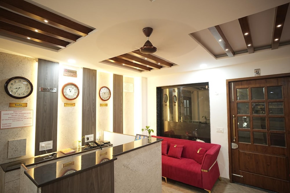 Hotel Le Grande in Chandigarh, India
