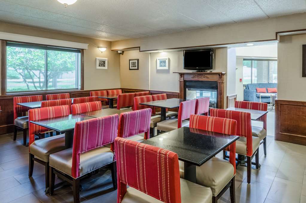 Comfort Inn & Suites West Springfield - photo 36