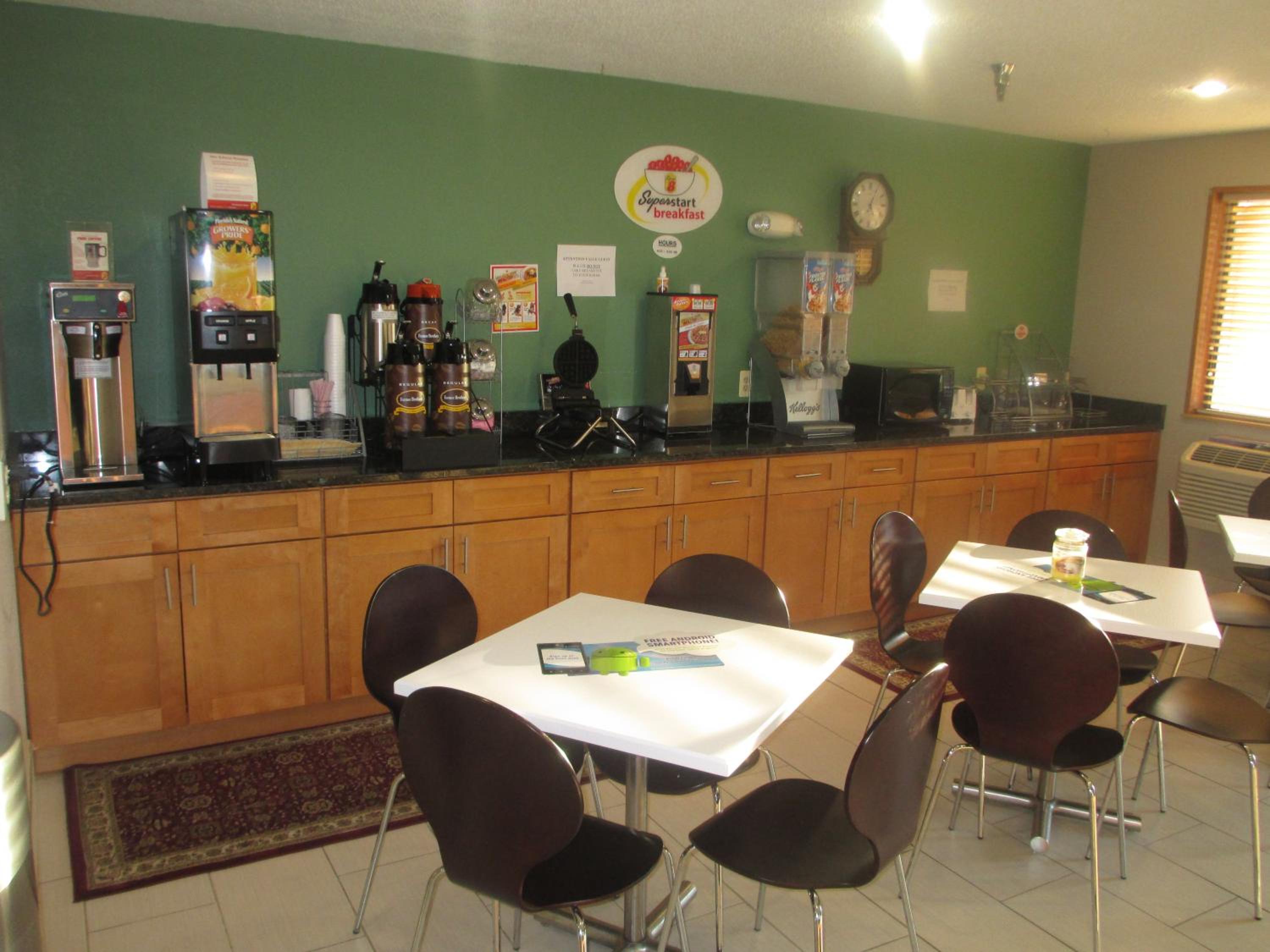 Super 8 by Wyndham Richmond Chamberlayne Rd - photo 12