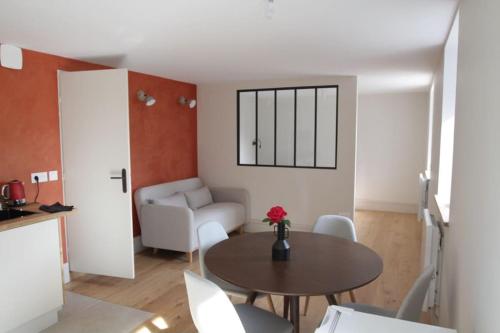 Studio Avec Jardin Centre Ville — hotel in Remiremont
