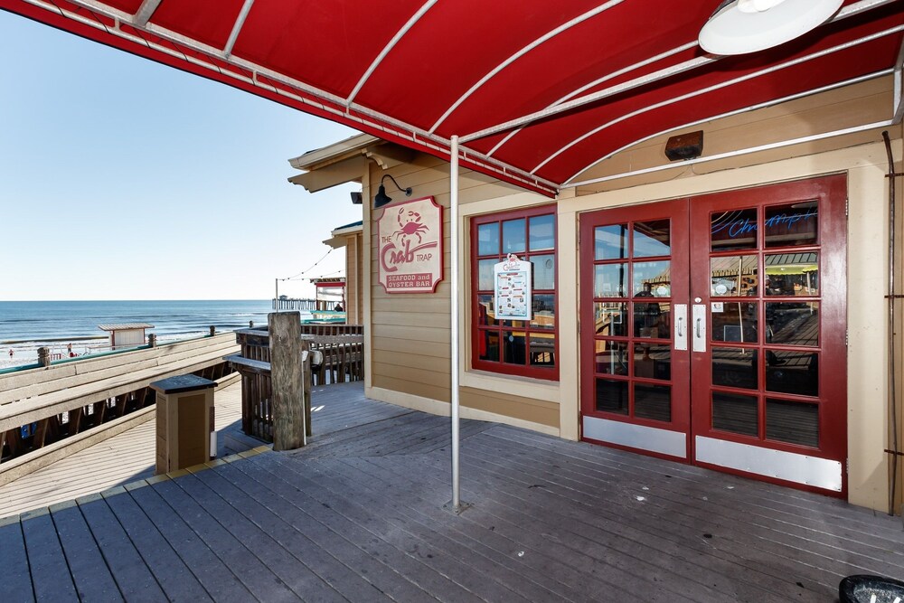 Pelican Isle 215 by RedAwning - photo 18
