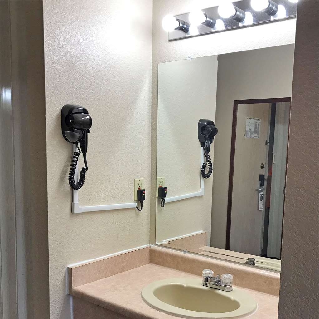 Americas Best Value Inn Lynnwood Seattle - photo 14
