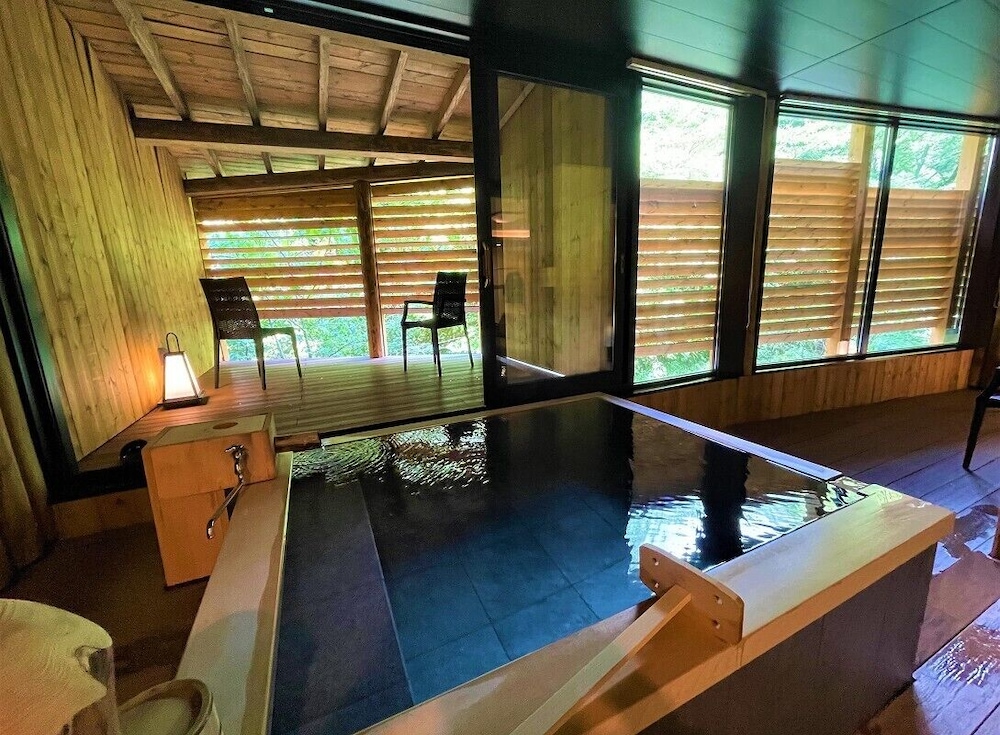 Kutsurogijuku Shintaki in Fukushima, Japan