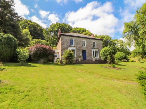 Gweek House — 4-Star Luxury Hotel in Helston, United Kingdom