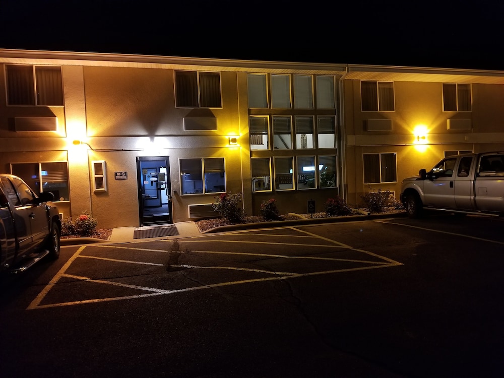 Bilmar Inn & Suites Dell Rapids Near Sioux Falls - photo 177