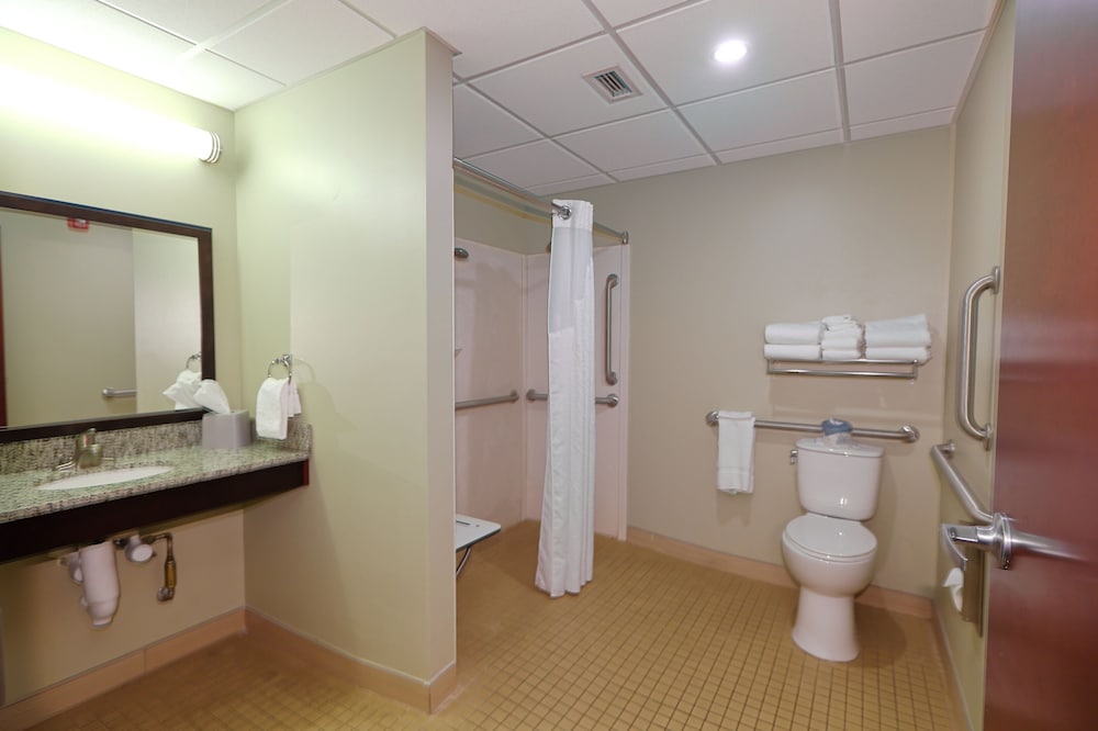 Holiday Inn Express & Suites Pittsburgh West Greentree by IHG - photo 39