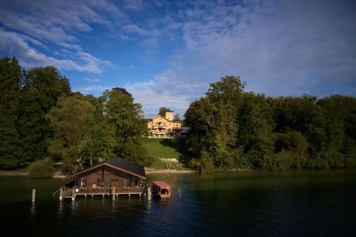 La Villa Am Starnberger See — 4-Star Luxury Hotel in Neufahrn, Germany