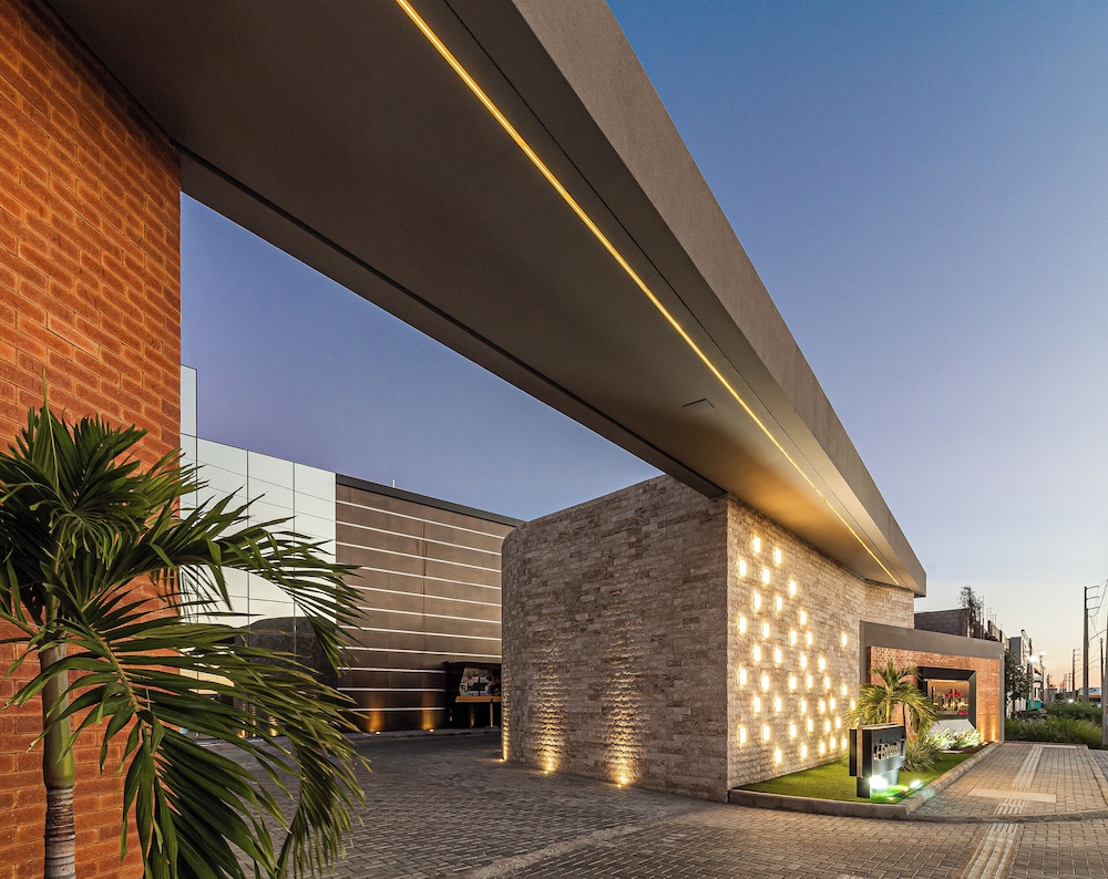 Hotel Dubai — Petrolina