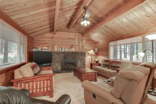 Otter Lane 11 Discover Sunriver in Sunriver, United States