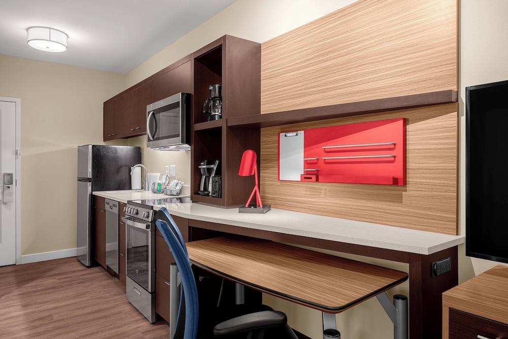 TownePlace Suites by Marriott Cincinnati Fairfield - photo 7