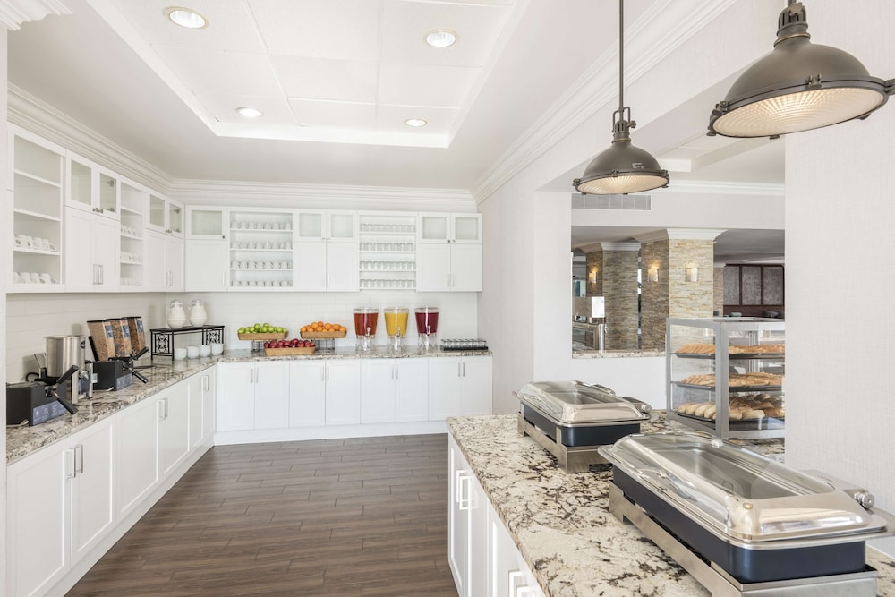 Homewood Suites Miami Airport Blue Lagoon - photo 41