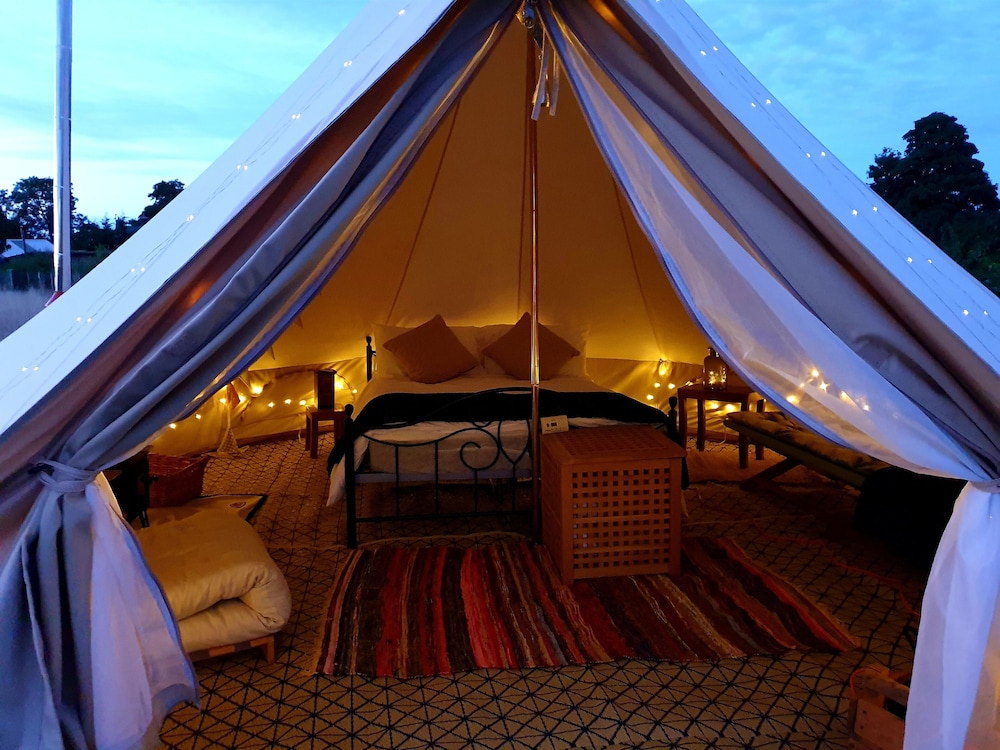 5m xl Bell Tent With log Burner Near Whitby