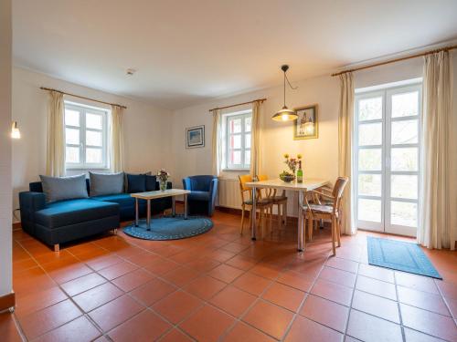 Feriendorf Rugana Komfort Ferienwohnung mit 1 Schlafzimmer und Terrasse B55 — 4-Star Luxury Hotel in Dranske, Germany