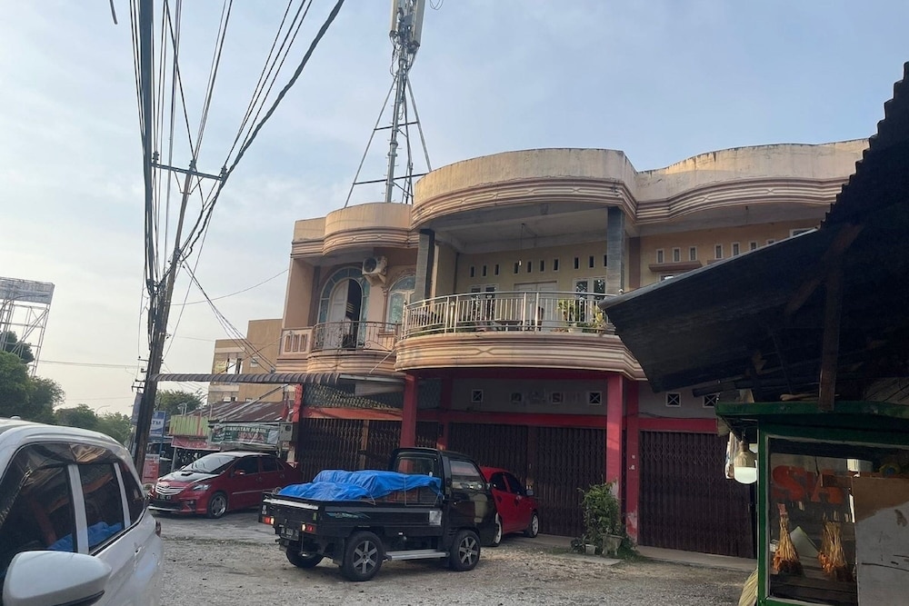 Hotel O Handisa Homestay SyariahNearKedai Kopi Atien in Pekanbaru, Indonesia