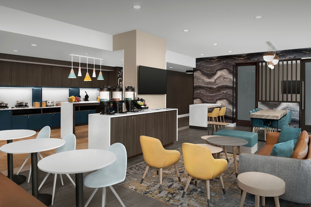 TownePlace Suites by Marriott Jacksonville Airport - photo 51