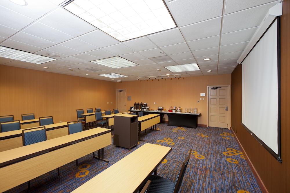 Courtyard by Marriott Old Town - photo 43