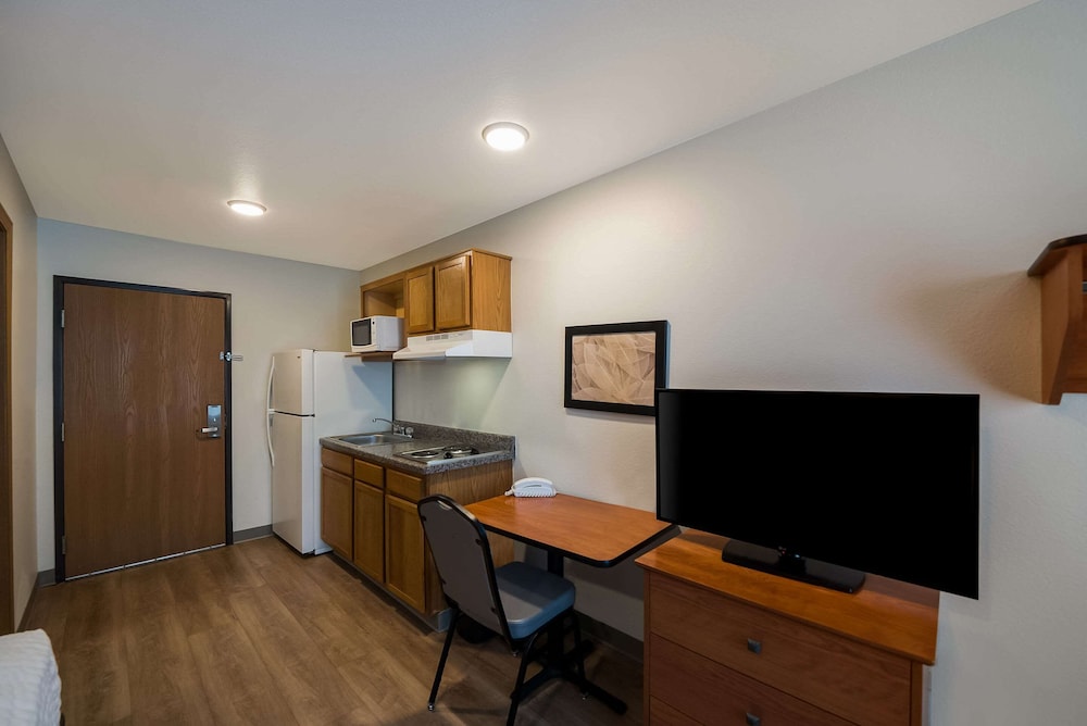WoodSpring Suites Fort Worth Fossil Creek - photo 23