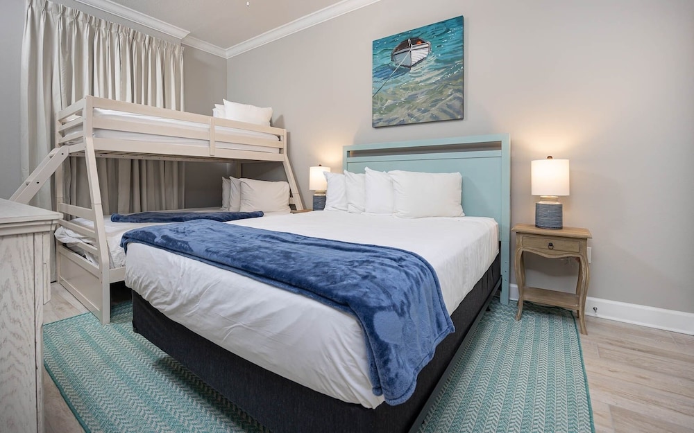 Phoenix Gulf Towers 1605 4 Bedroom Condo - photo 11