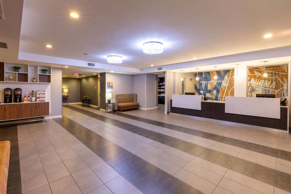 La Quinta Inn & Suites by Wyndham Tulsa Downtown Route 66 - photo 6