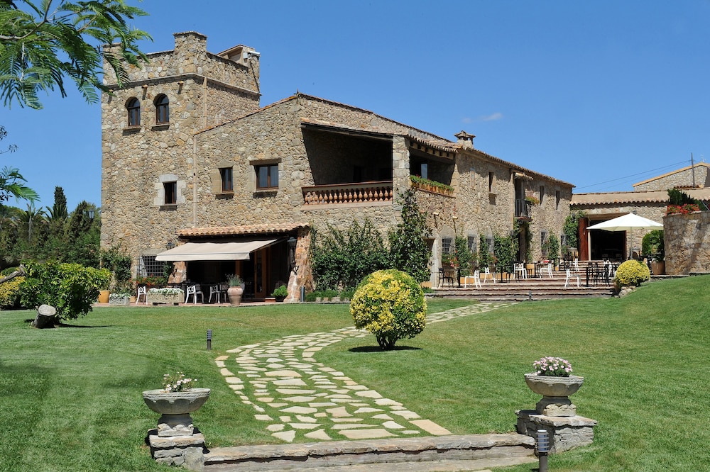 Hotel Mas Falet 1682 in Calonge, Spain