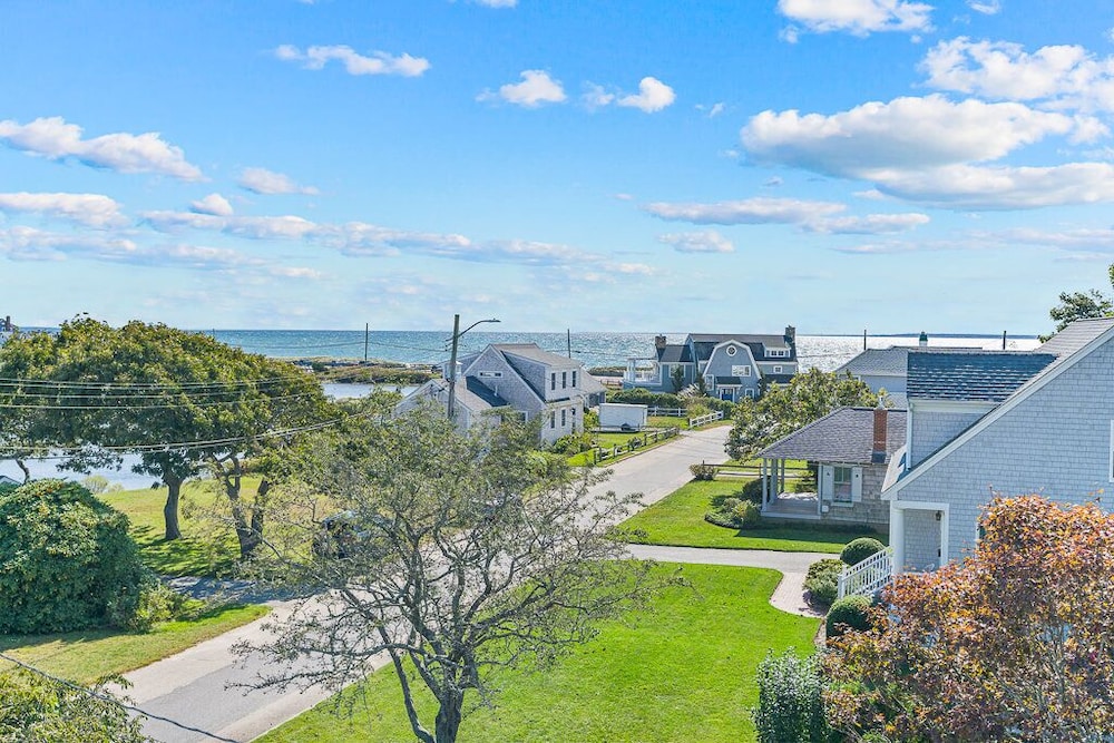 Lookout Point — 4-Star Luxury Hotel in Falmouth, United States