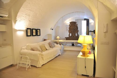 Le acque del passato in Monopoli, Italy